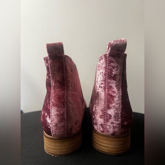 Toms Velvet Rose Ankle Booties - Picture 6 of 9